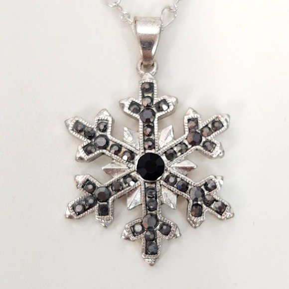 Silver snowflake with black and gray crystals pendant necklace - Picture 3 of 10